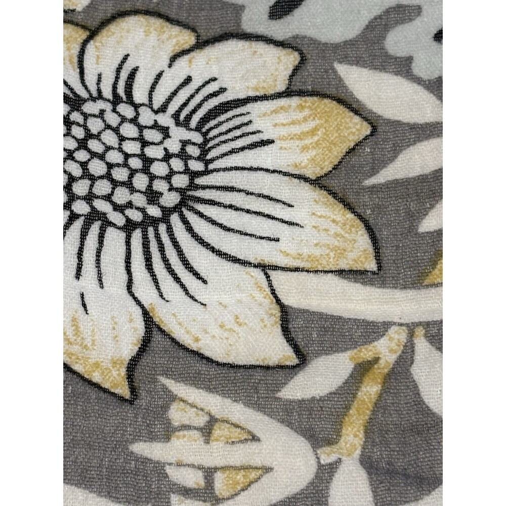 William Morris & Co Strawberry Thief Throw Blanket Cotton Gauze Fleece Grey NWT - Picture 11 of 13